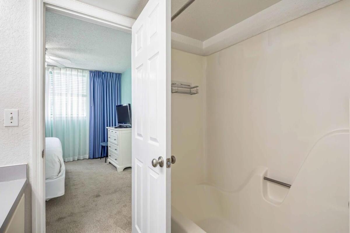 Tortuga Suite At Sunrise Suites Resort - Heated Pool, Hot Tub & Free Parking キーウェスト エクステリア 写真