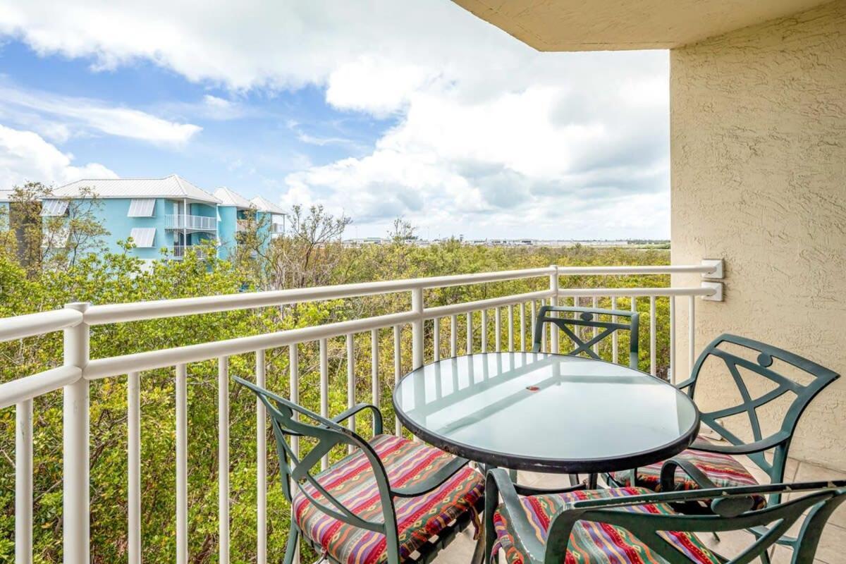 Tortuga Suite At Sunrise Suites Resort - Heated Pool, Hot Tub & Free Parking キーウェスト エクステリア 写真
