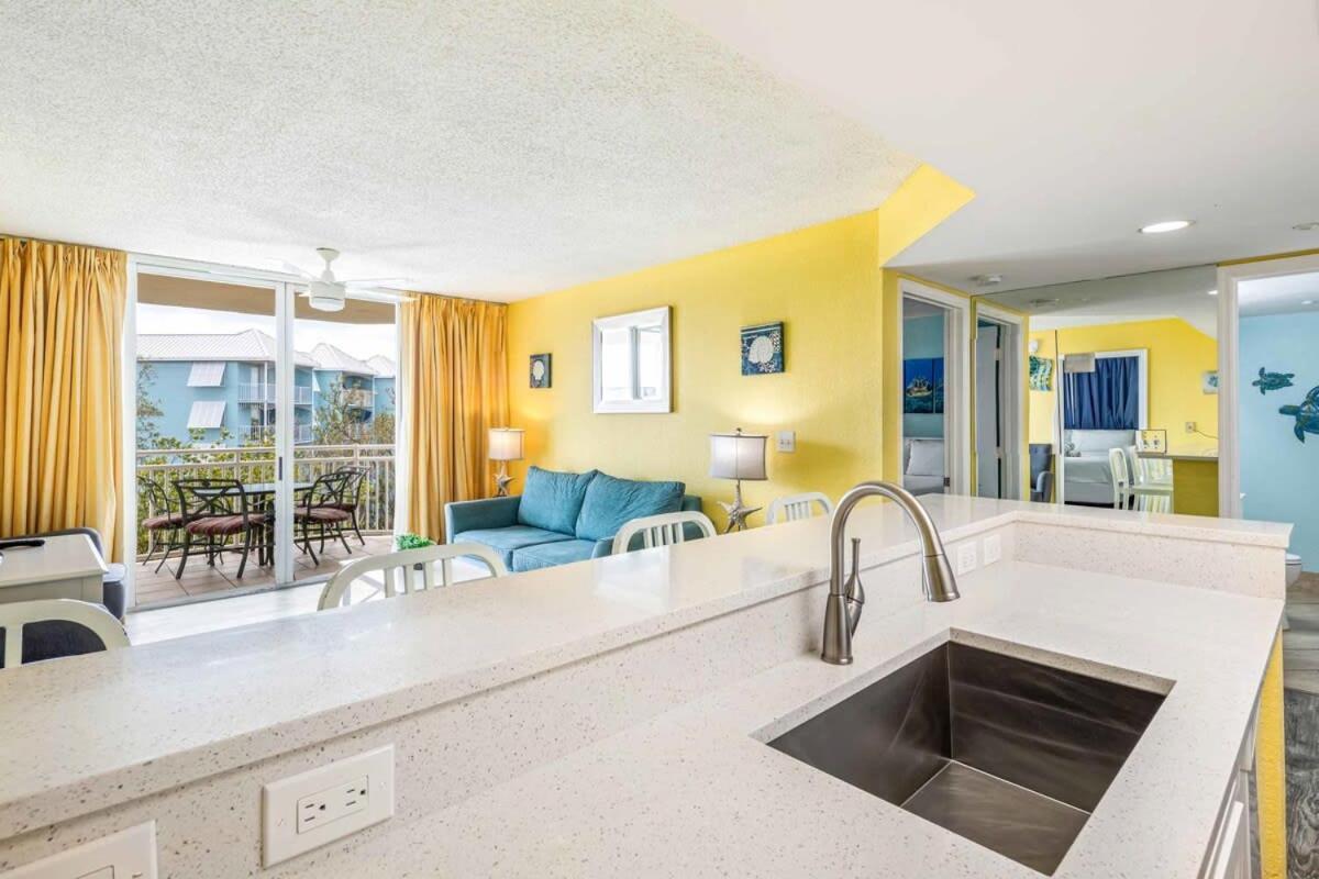 Tortuga Suite At Sunrise Suites Resort - Heated Pool, Hot Tub & Free Parking キーウェスト エクステリア 写真